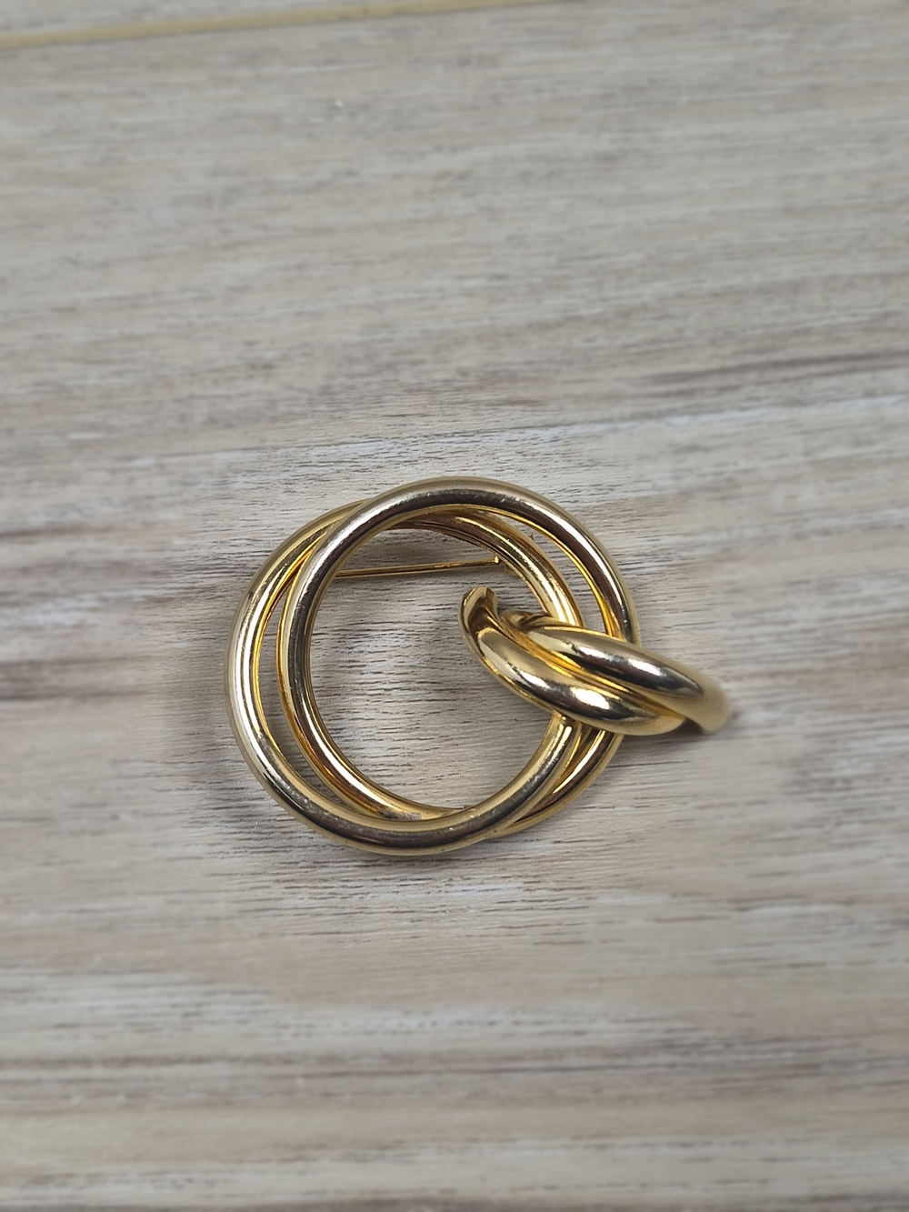 Interlocking Circle Gold Brooch - Women Jewelry